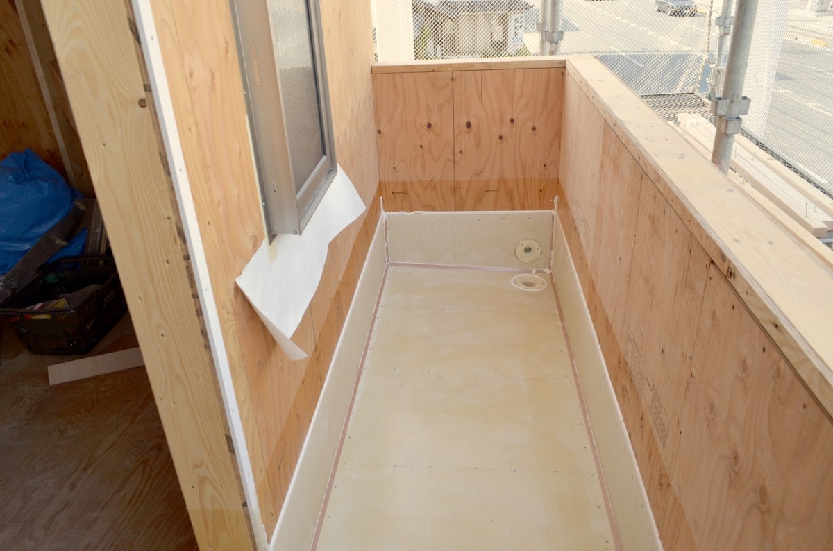 ビニル床シート ベランダに！廊下に！倉庫に！ ビニル床シート ベランダに！廊下に！倉庫に！ 防滑性ビニル床